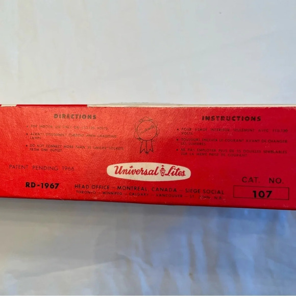 🎄  Vintage Holiday Charm: 1966 Universal Lites Christmas Lights 🌟 - Picture 4 of 9